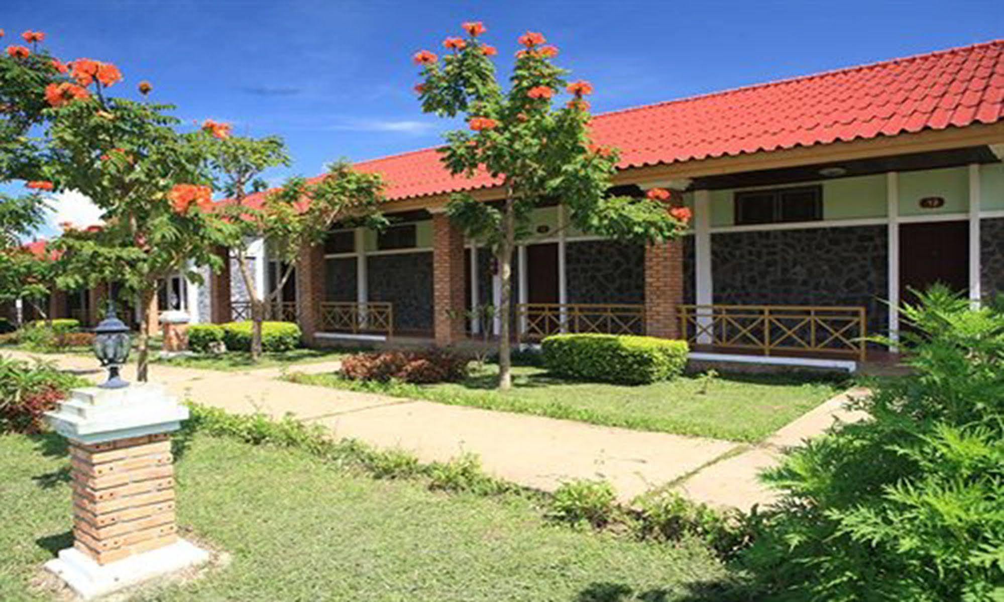 반사나 플레인 오브 자르 호텔 Muang Phônsavan 외부 사진